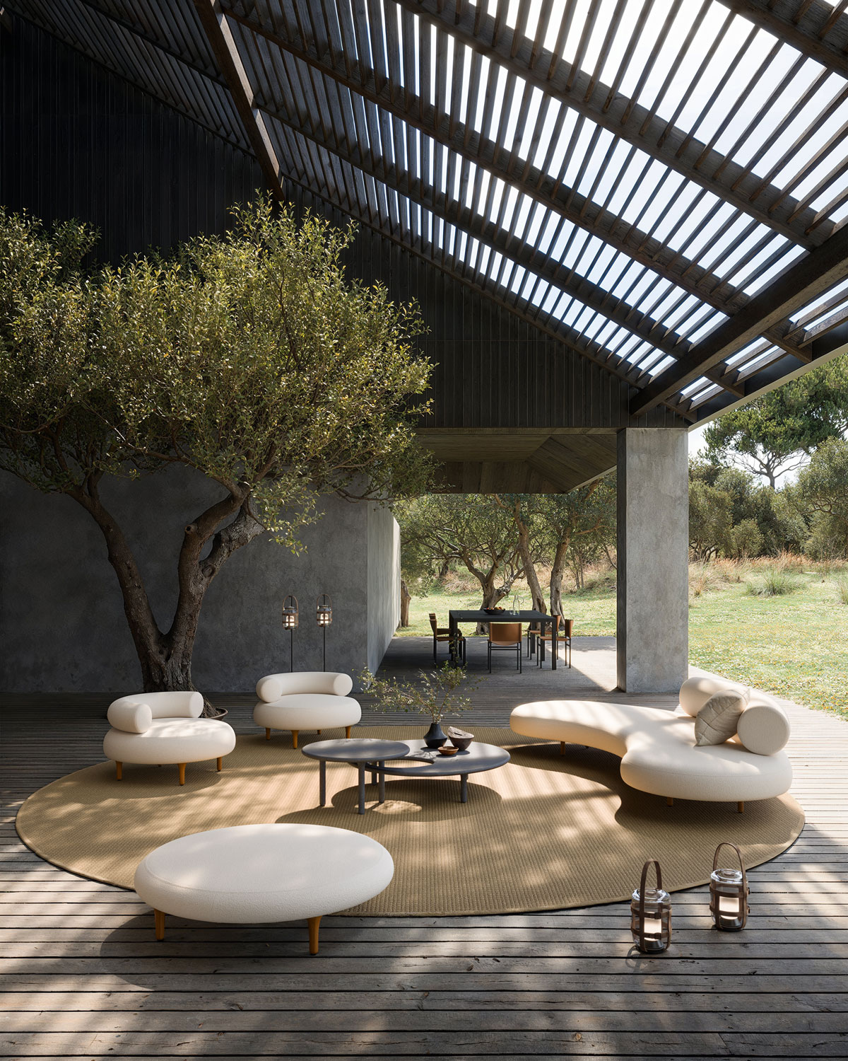 24024-BOF-W24-House-OUT-08-Honore-sc-v